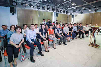 小照片，大時(shí)代 尚長(zhǎng)榮、蔡金萍、錢程、駱新走進(jìn)天平街道的文化敘事