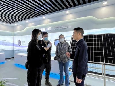 中心聯(lián)合工信部國合中心赴青海調(diào)研光伏產(chǎn)業(yè)發(fā)展現(xiàn)狀與科研創(chuàng)新